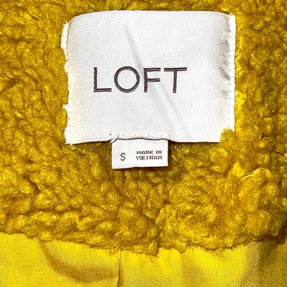 LOFT Yellow Goldenrod Teddy Bear Faux Fur Sherpa Coat Size Small - Picture 6 of 7